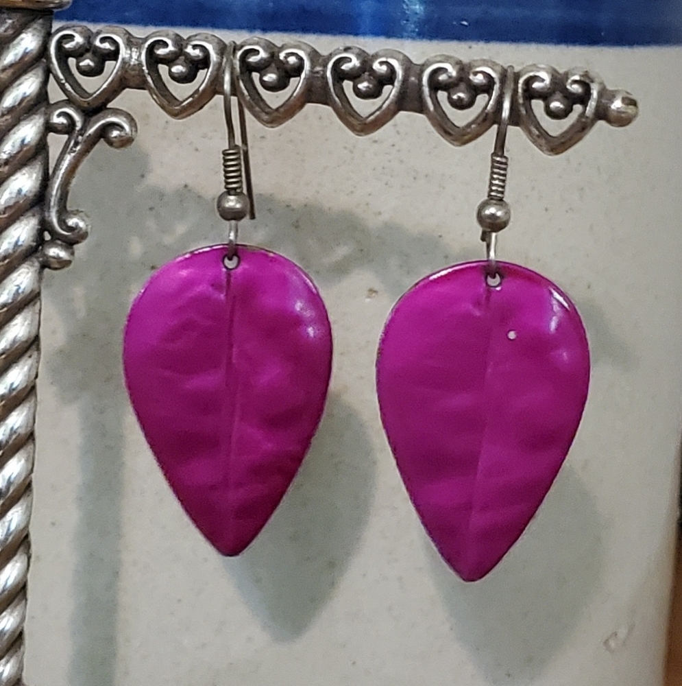 Vintage 90's Pink Leaf Earrings
